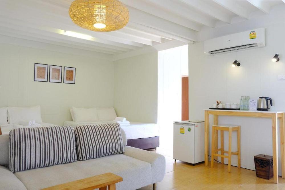 Udee Cozy Hotel Chiang Mai Exterior photo